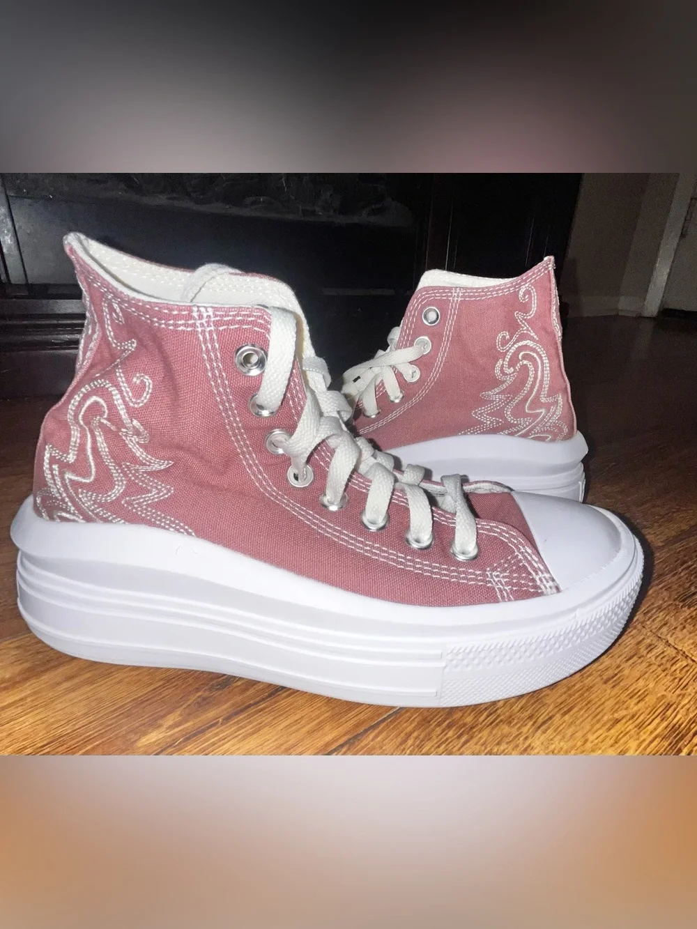 Converse High-Top Platform Sneakers - Dusty Pink